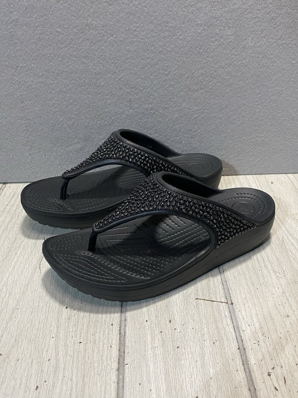 Crocs Capri V Embellished Flip Black Studded Thong Sandals Womens Size 9